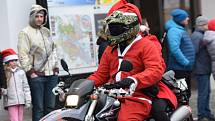 Vánoční vyjížďka motorkářů v Kolíně.