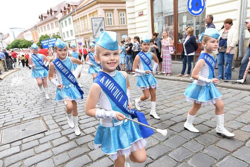 Marie Rottrová podtrhla noční atmosféru Karlova náměstí