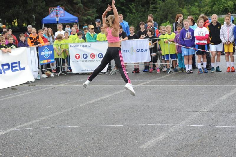 Streetball a dětský den byl již po patnácté