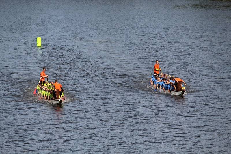 Dračí lodě zavítaly do Kolína již po jedenácté