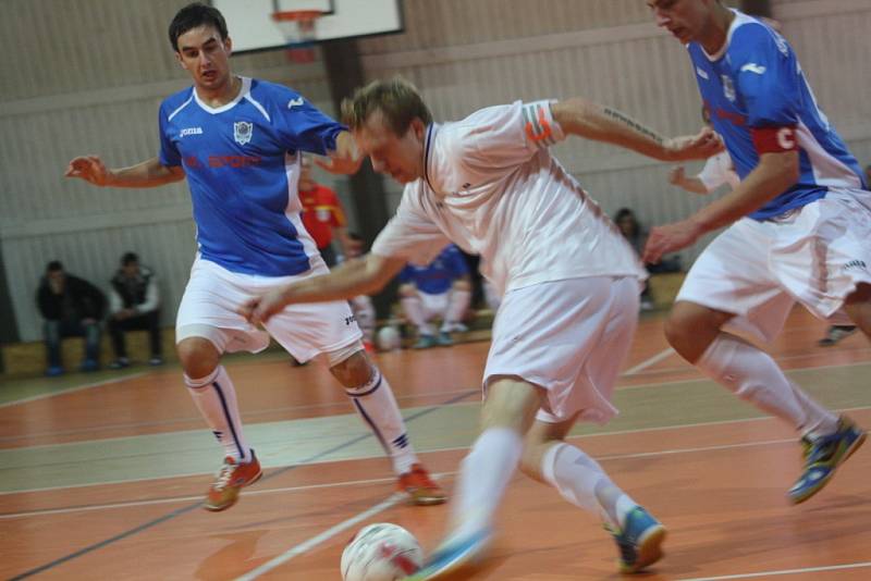 Z utkání SKP Kolín - FC O.K. Kladno (8:7). 