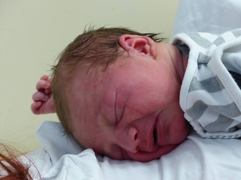 Samuel Bezucha se narodil 16. srpna 2021 v kolínské porodnici, vážil 3820 g a měřil 51 cm. V Kolíně bude vyrůstat s maminkou Michaelou a tatínkem Ondřejem.