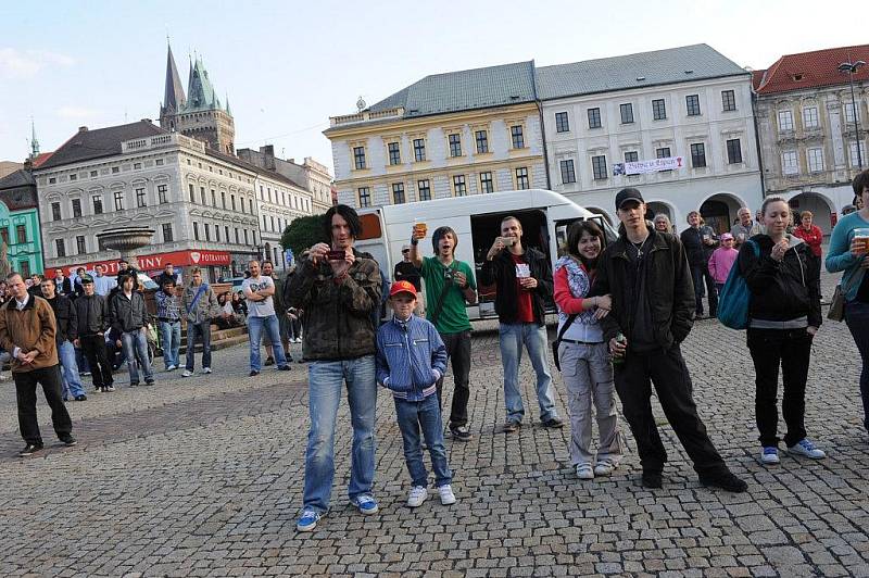 Rock zněl přímo pod radnicí