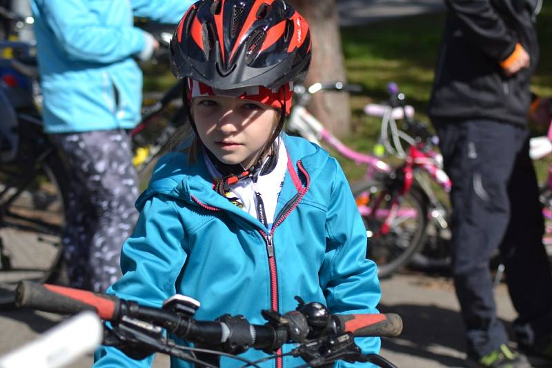 První cyklovyjížďka a slavnostní zahájení provozu Cyklistického centra v Kolíně