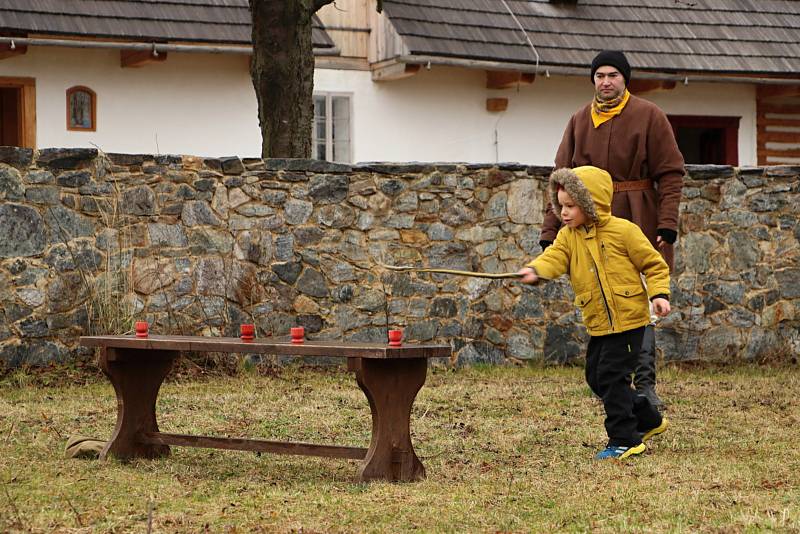 Z masopustu v kouřimském skanzenu.