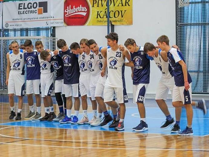 Basketbaloví junioři Kolína postoupili do finálové skupiny.