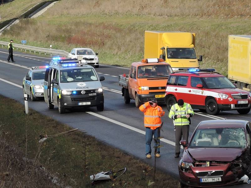 Nehoda na kolínském obchvatu.