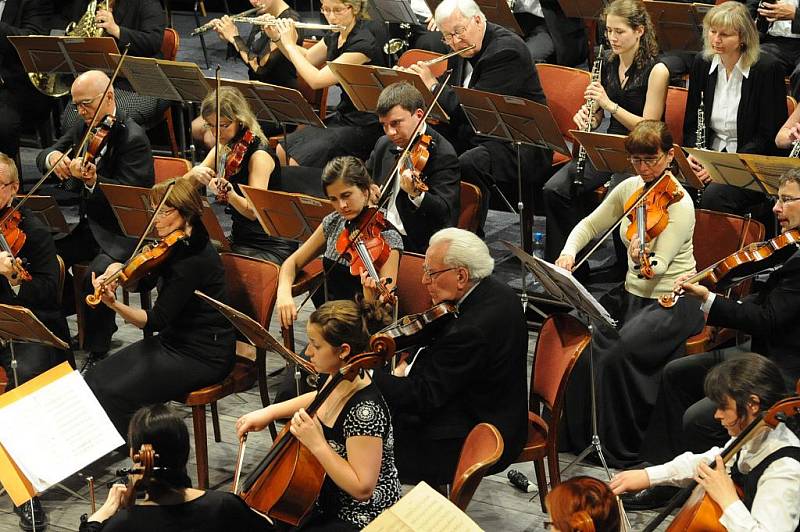 Kolínská filharmonie vstoupila Jarním koncertem do své sto šesté sezóny