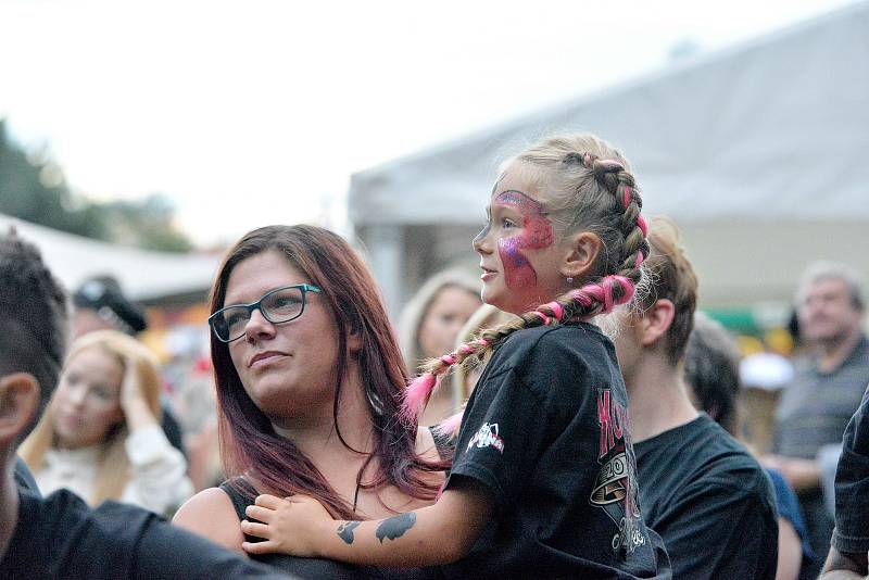 Z hudebního festivalu Plaňany fest