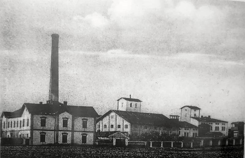 Rolnický cukrovar založen Karlem Weinrichem v letech 1846 až 1847.