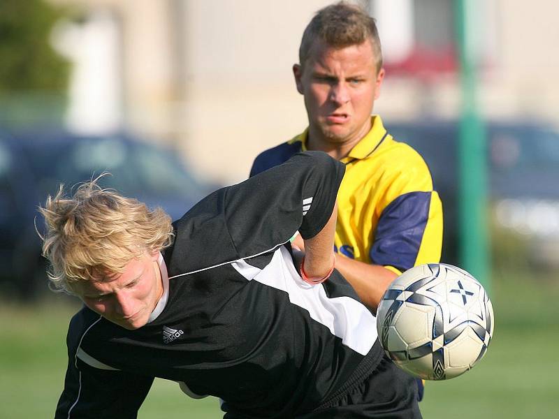 Z přípravného utkání Pečky - Stříbrná Skalice (3:3).