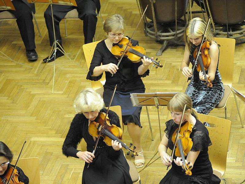 Na podzimním koncertu zazněla skladba kolínského autora