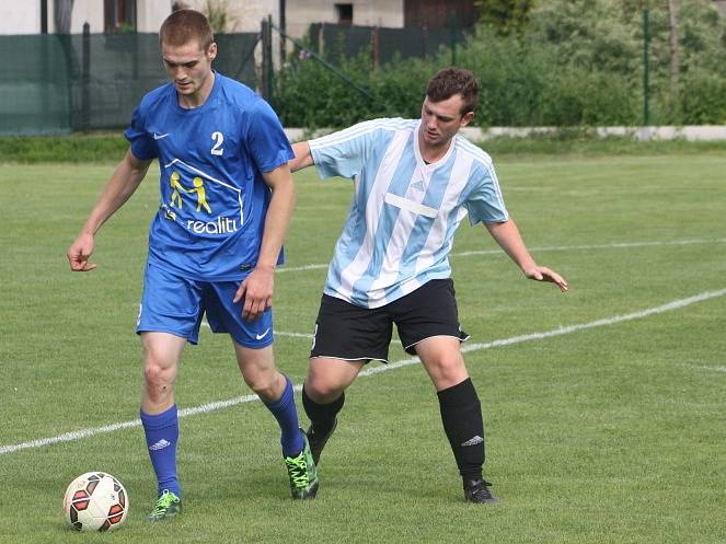 Ve Třech Dvorech se uskutečnil letní turnaj. Z vítězství se radovali domácí fotbalisté (v červeném).