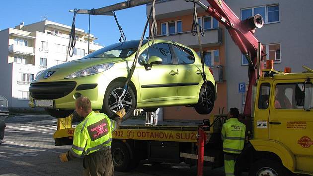 Odtahy vozidel při blokovém čištění ulic