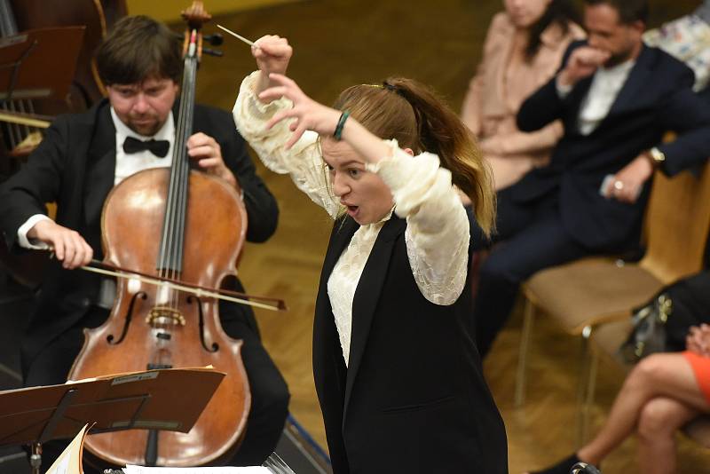 Kolínský filharmonie zahrála v Městském společenském domě.