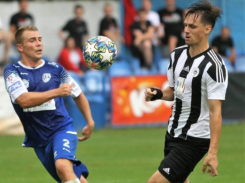 Z pohárového utkání Sparta Kolín - Pardubice (1:1, PK 4:3).