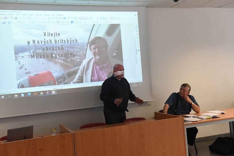 Z prezentace knihy Nové britské obrázky od novináře a spisovatele Milana Kocourka v podnikatelském inkubátoru Cerop v Kolíně.