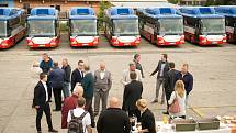 Ze slavnostního uvedení do provozu dvaceti ekologických autobusů na stlačený zemní plyn (CNG), které pořídila Okresní autobusová doprava Kolín.