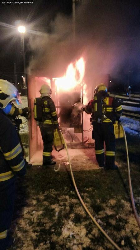 Požár elektrického rozvaděče na vlakovém nádraží v Kolíně.