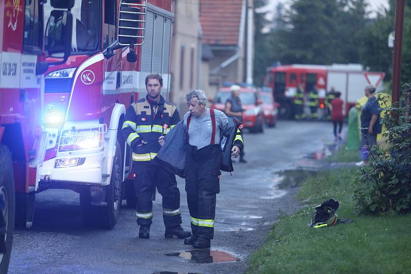 Požár bungalovu v obci Kořenice.