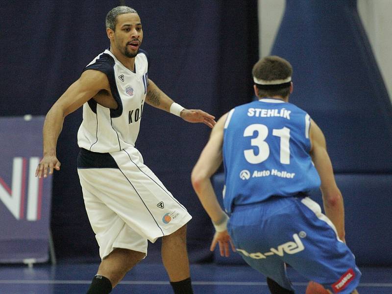 Z utkání Mattoni NBL Kolín - NH Ostrava (94:75).