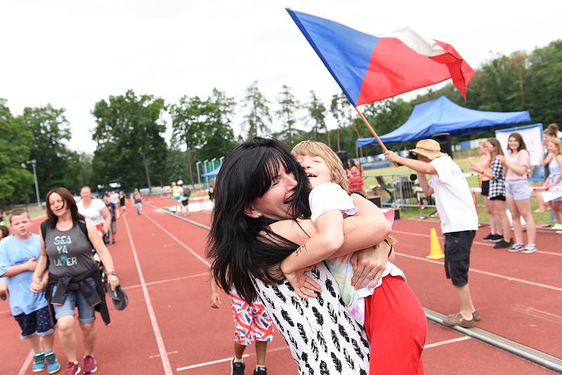 Hry pro radost na atletickém stadionu Mirka Tučka v Kolíně.