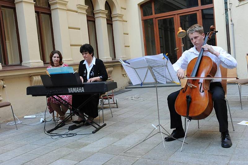 Collegium Musicum oslavilo koncertem na nádvoří