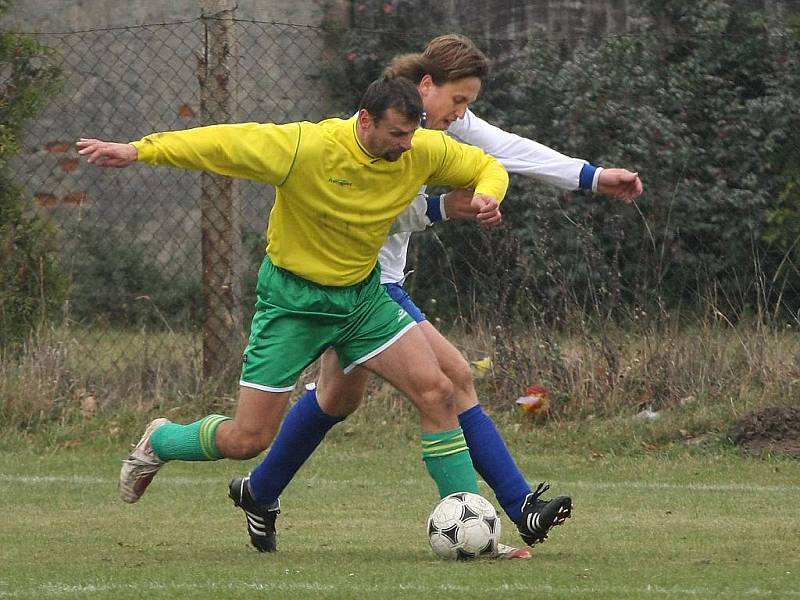 Z utkání Tři Dvory - Býchory (2:0).