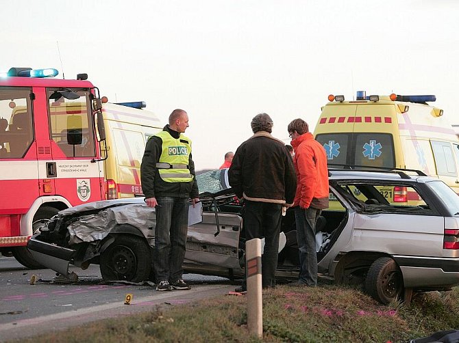 Vážná nehoda za Kolínem směrem na Čáslav. 23. listopadu 2009