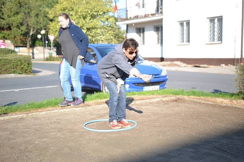 Turnaj v petanque.