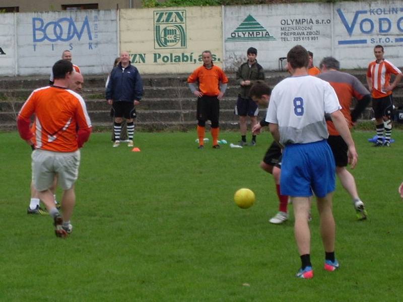 Z utkání Taverna - Vodvárkovi (6:2).