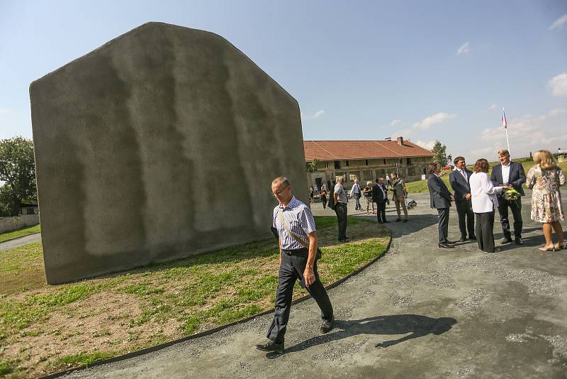 Otevření památníku 3. odboje v Lošanech u Kolína v pátek 26. srpna 2022.