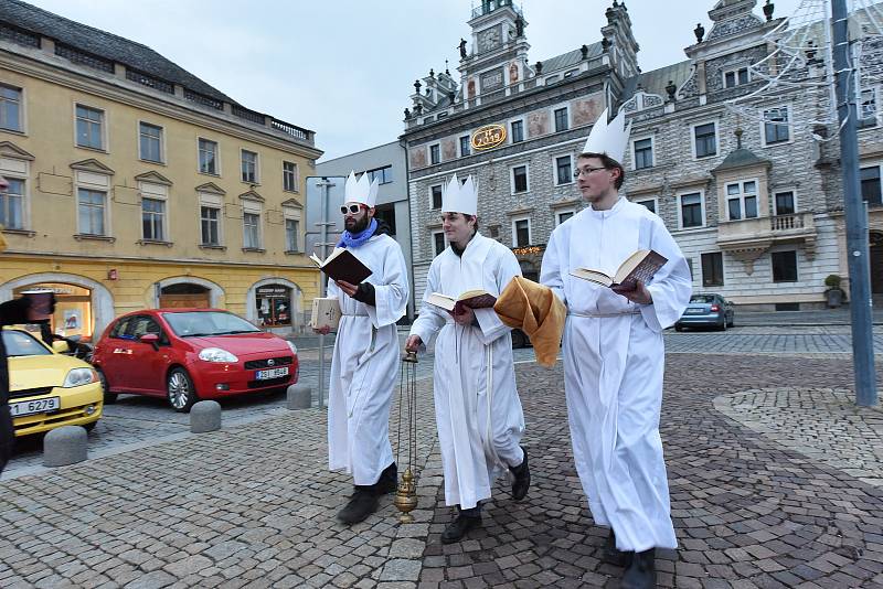 Závěr Tříkrálové sbírky se uskutečnil první lednovou neděli na kolínském Karlově náměstí.