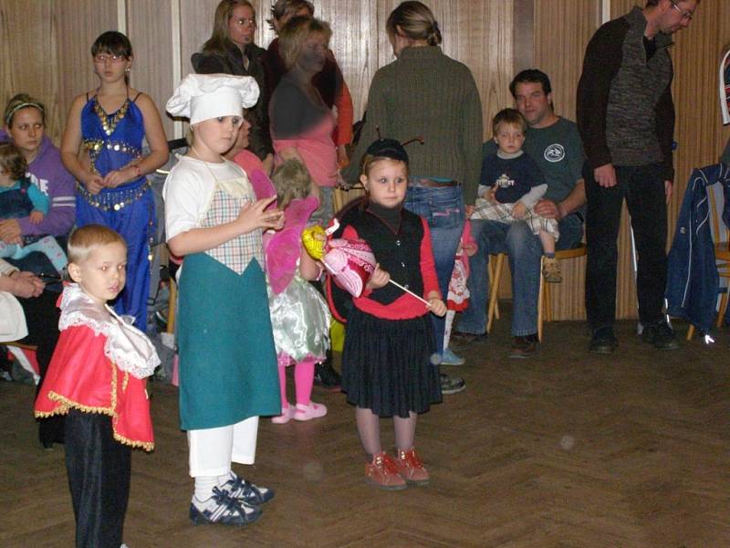 Černokostelečtí hasiči uspořádali karneval