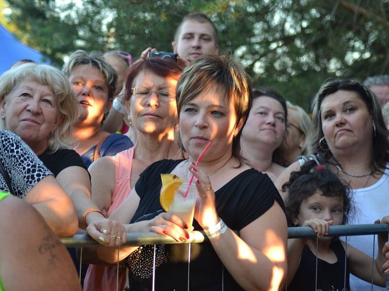 Plaňanské posvícení roste. Ozdobila ho Lucie Bílá, Václav Neckář nebo Lenka Filipová. 