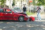 Dopravní nehoda dvou osbních vozidel na křižovatce ulic Míru a Na Magistrále v Kolíně.