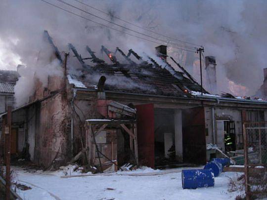 Požár v Klavarech. 19.2. 2009