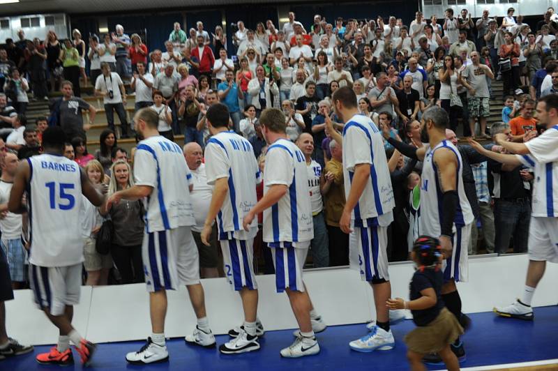 Semifinále Mattoni NBL 2.zápas: Kolín - Nymburk 90:88 pp