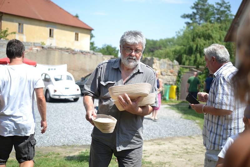 Veřejné pečení chleba 2017