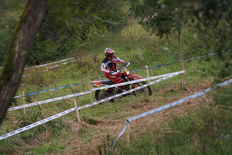 Mistrovství ČR ENDURO jednotlivců a družstev v  Uhlířských Janovicích