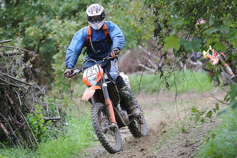 Mistrovství ČR ENDURO jednotlivců a družstev v  Uhlířských Janovicích