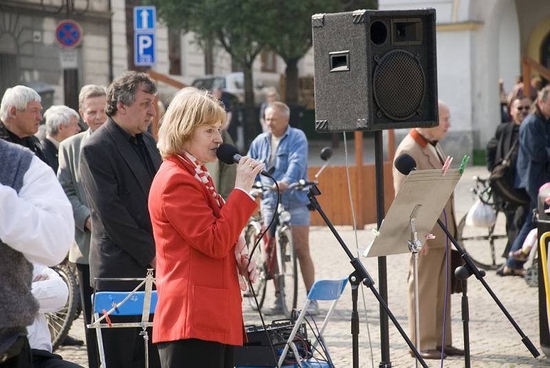 1. máj na Karlově náměstí v Kolíně