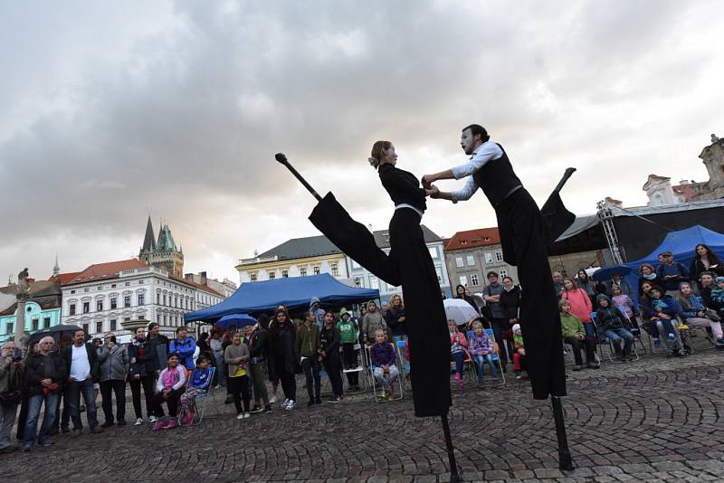 První den Gasparády přinesl akrobacii, pantomimu a nejen to