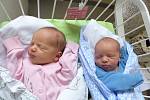Amálie a Štěpán Kratochvílovi se narodili 2. října 2020 v kolínské porodnici. Amálie vážila 2865 g a měřila 47 cm. Štěpán vážil 2785 g a 48 cm. V Kolíně je přivítala sestřička Emma (5) a rodiče Monika a Adam.