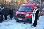 Slavnostní předání nového dopravního automobilu Sboru dobrovolných hasičů Libňatov.