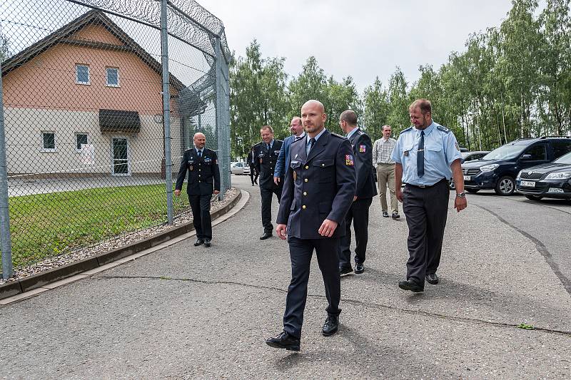 Nová budova Věznice Odolov za 13,5 milionu korun poskytne místo třiceti odsouzeným, je složená z šestnácti propojených obytných buněk.