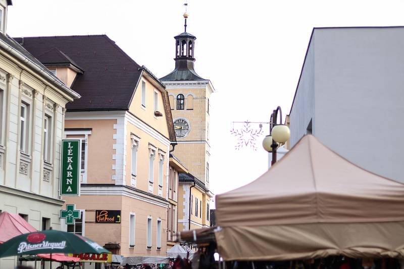 O vánoční jarmark v Jilemnici byl velký zájem.