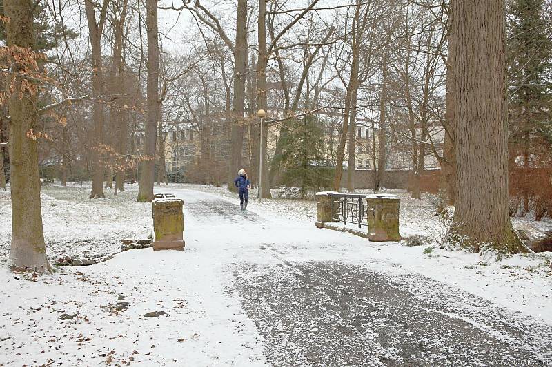 Zasněžené Vrchlabí ve středu 7. dubna.