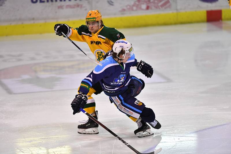 Čtvrtfinále play off hokejové Chance ligy: HC Stadion Vrchlabí - VHK Robe Vsetín.