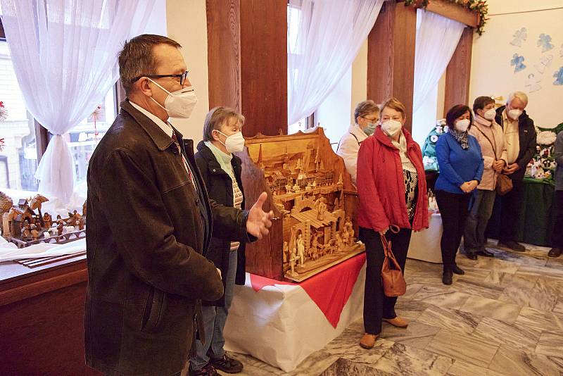 Ve Staré radnici v Trutnově začala výstava betlémů, kterou připravilo Středisko volného času.